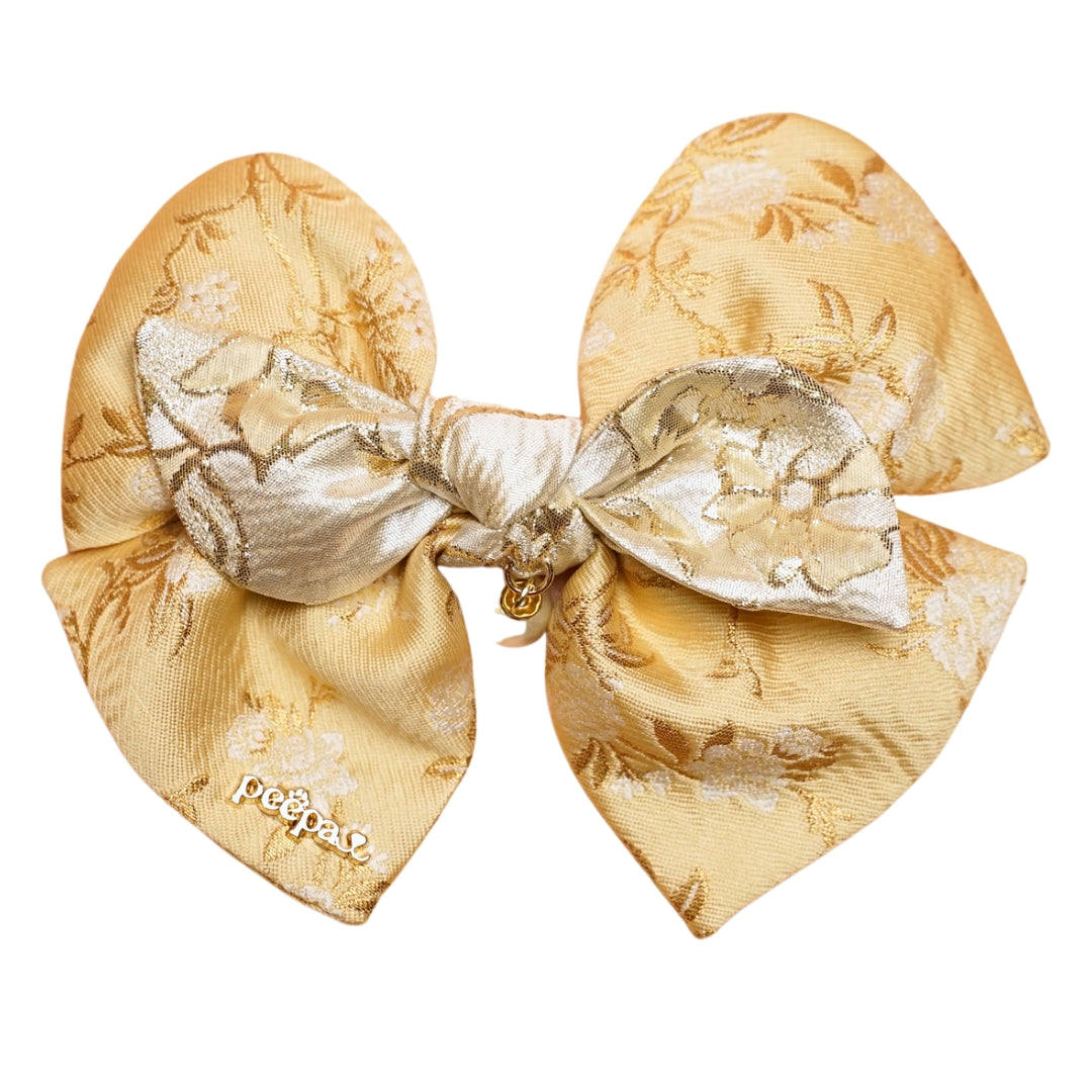 Sumsum 心心 Bow – Heart-Shaped Floral Collar Accessory for Pets