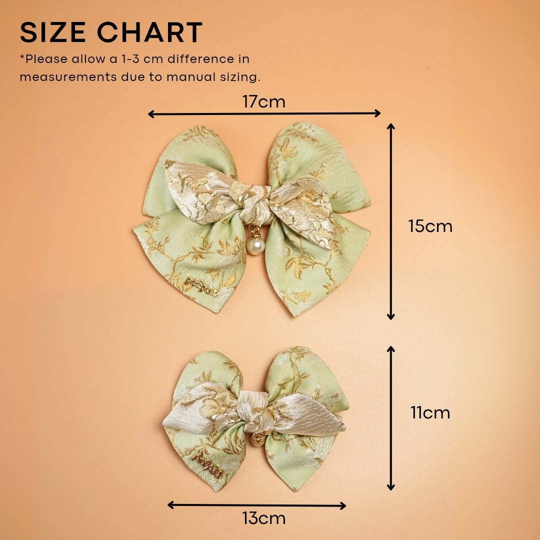 Sumsum 心心 Bow – Heart-Shaped Floral Collar Accessory for Pets