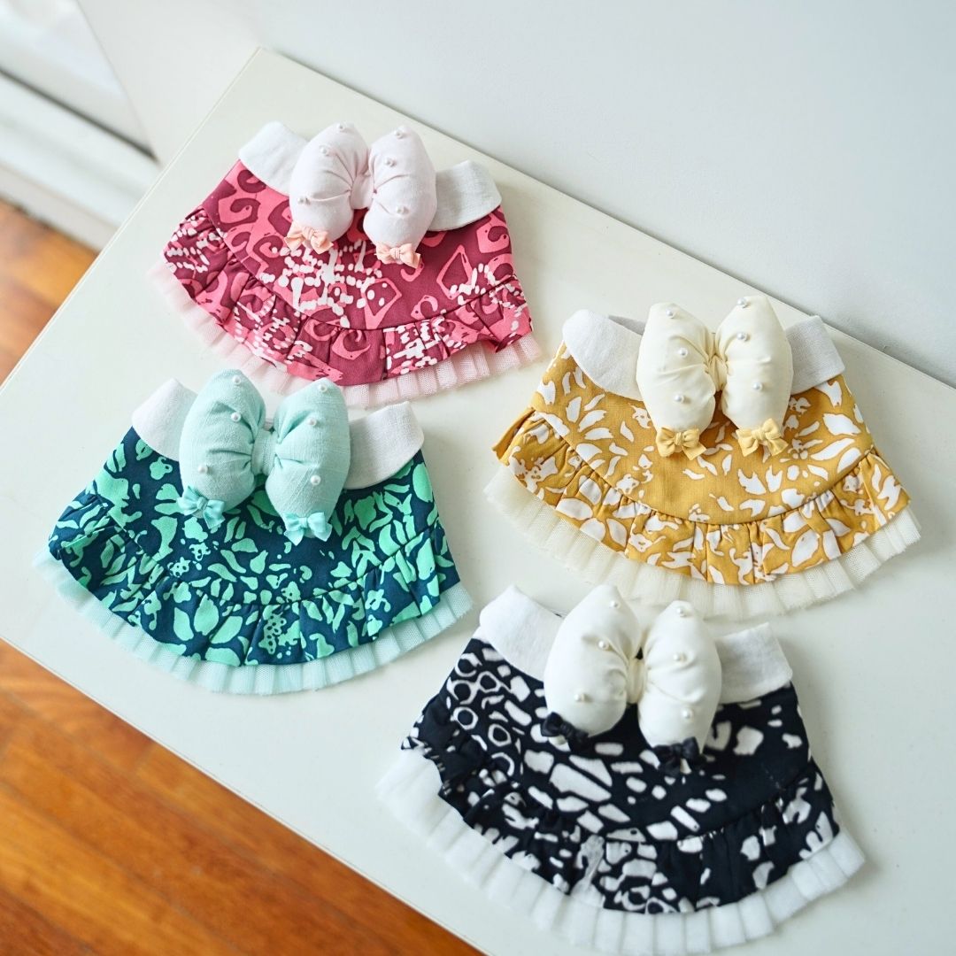 Gem Bib (Ruffles & Bow Style) – Cute Fashion Neck Bib for Pets